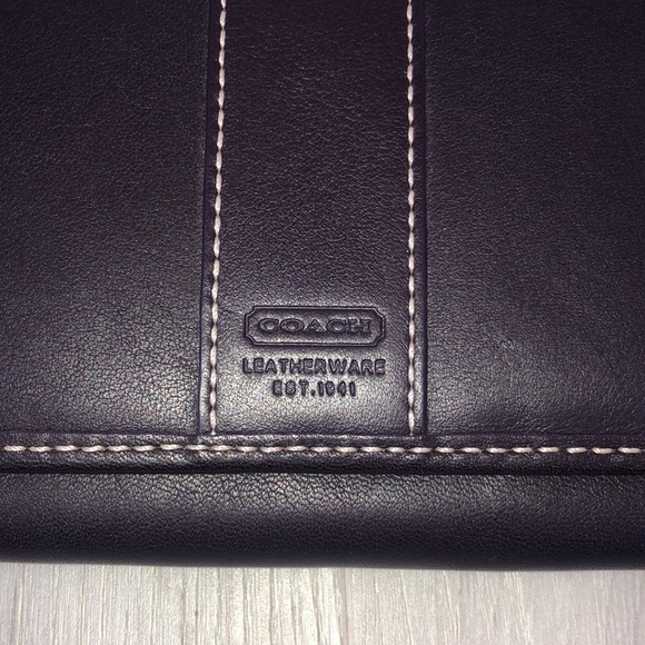 NWOT COACH Vintage Genuine Leatherware Medium Wallet Billfold, Chocolate Brown - Picture 2 of 16